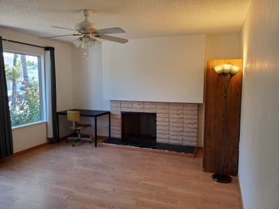 Rooms available in Orange County CA Main Photo