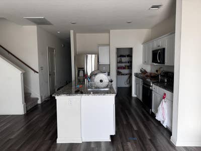 Room for Rent  Main Photo