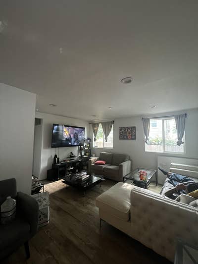 Private room open in NoHo! Main Photo