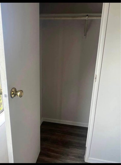 Room for rent w/parking. Furnished or Unfurnished  Main Photo