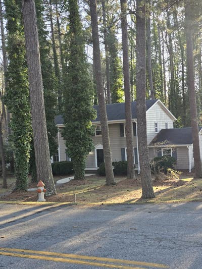 Room available in South Hill Virginia Main Photo