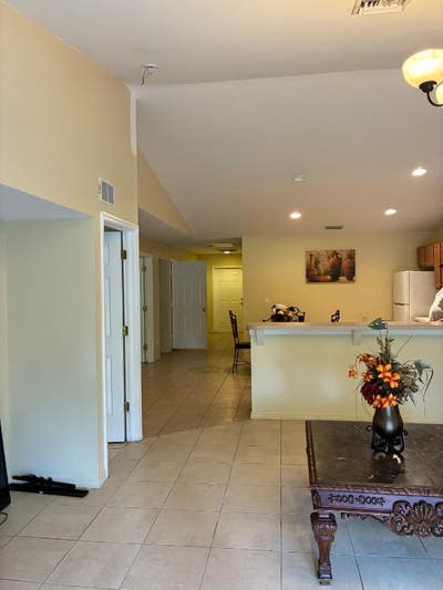  Furnished  rooms with elegance and comfort Main Photo