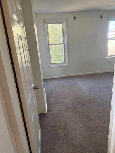  In search of a Roommate In Germantown  Main Photo