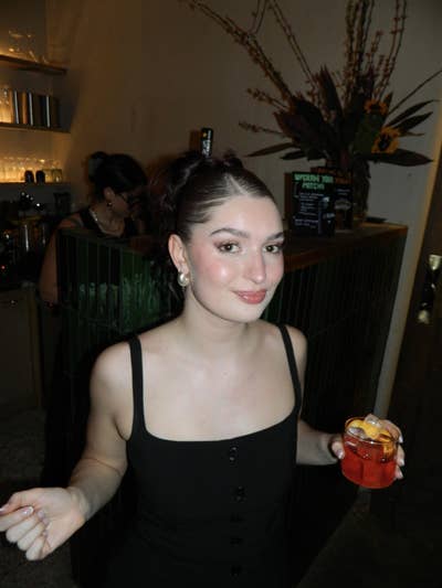 25-year-old friendly female looking for NYC room Main Photo