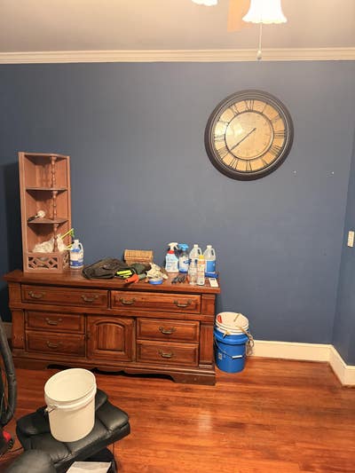 Room in a house, utilities included Main Photo