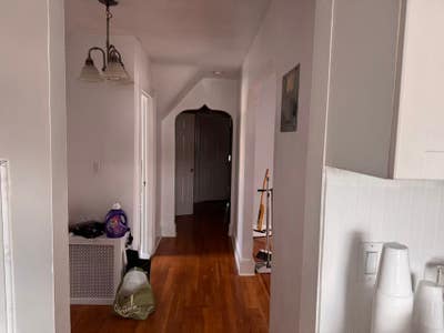 Single room for rent on the second floor of a deta Main Photo