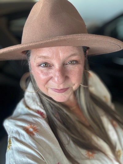 Room wanted in Anaheim, CA Main Photo