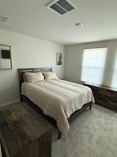 Fully Furnished Room with Private Bathroom – Charl Main Photo