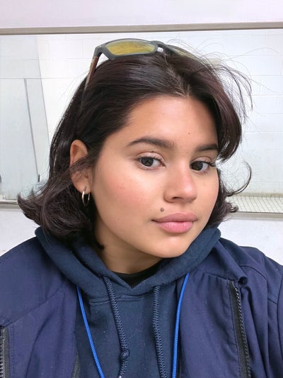 Two working college students looking for a room Main Photo