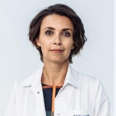 Professional Female seeks a small or large room Main Photo