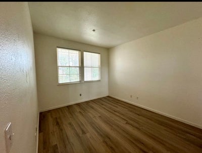 One private room and bathroom for 1500 a month  Main Photo