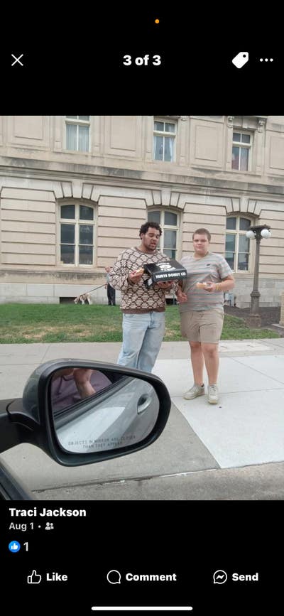 Room wanted in Los Angeles, CA Main Photo