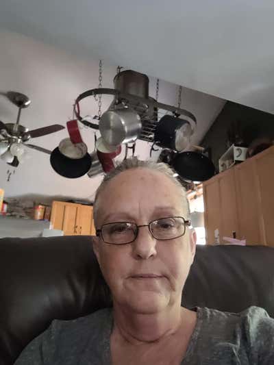 Looking for a room to rent for myself and 12 year  Main Photo