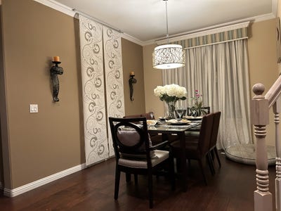 A cozy private room with own bathroom in a house Main Photo