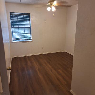 Room for Rent Main Photo