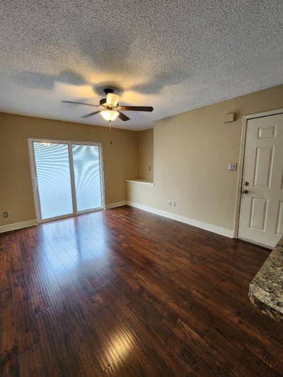 Modern 1 Bed Condo with Waterfront Views in Slidel Main Photo