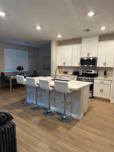 Spacious home near Lake Las Vegas  Main Photo