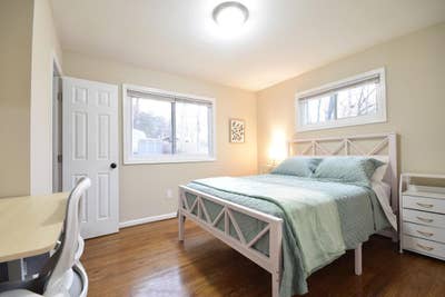  Secure, Furnished Rooms  Quiet, Professional Home Main Photo