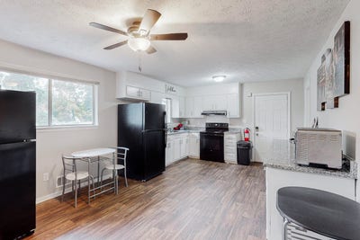  Spacious & NewlyRemodeled Pinemark Home | No Move Main Photo