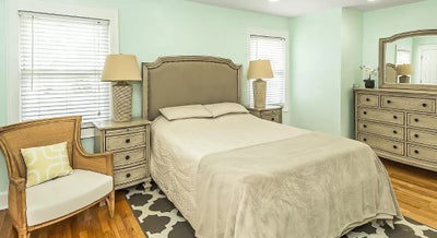 Room Rent with attached bathroom Main Photo