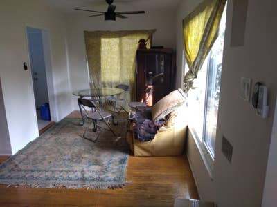 Private bedroom and bathroom, share kitchen . Main Photo