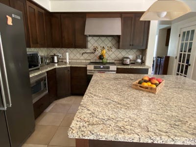 Master bedroom for rent near Downtown Main Photo