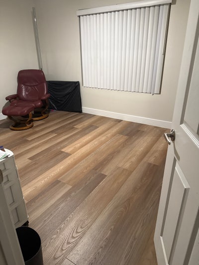 N Scottsdale roommate needed Main Photo