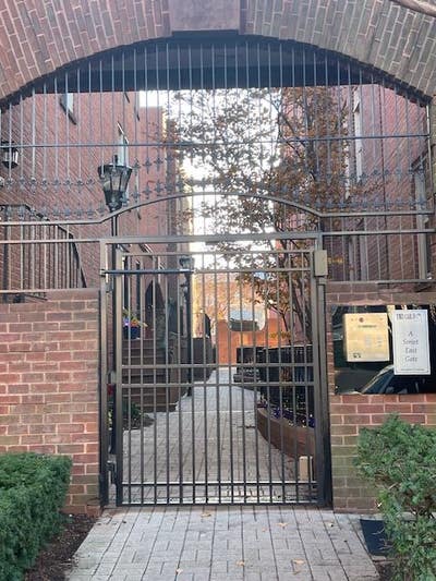 One BedroomOne Bathroom Near Capital Hill Main Photo