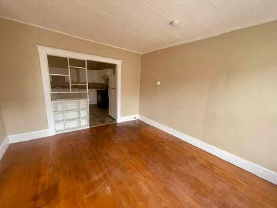 Second floor 1BB in Downtown Franklin Main Photo