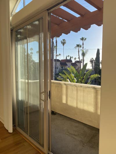 Room Available in Beautiful Los Feliz 2BR/2BA Apar Main Photo