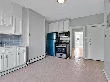 One Month Free -  Easy Manhattan Main Photo