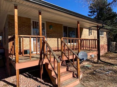 Happy PeopleHappy Home.  4 blks to Olde Town Arva Main Photo