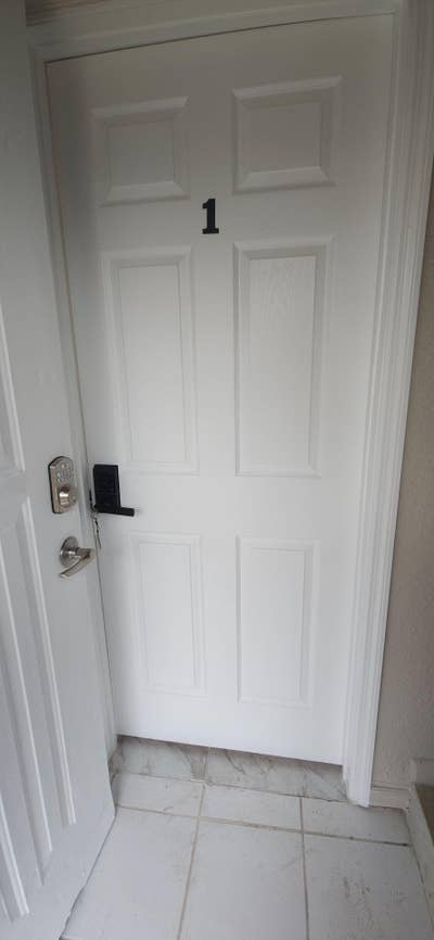 Welcome home! Modern rooms with everything you nee Main Photo