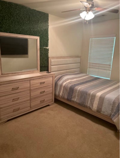 Furnished Townhouse for Neat Roommate Main Photo