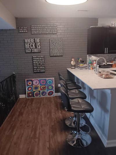 IIve a nice sized bedroom and a contemporary apart Main Photo