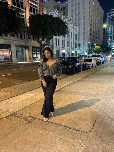 Professional Female seeks a small or large room Main Photo