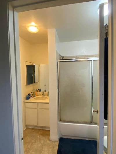 725 Room For Rent Main Photo