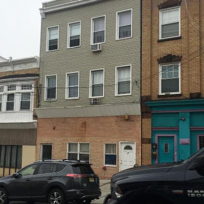 One Bedroom in Kearny Main Photo