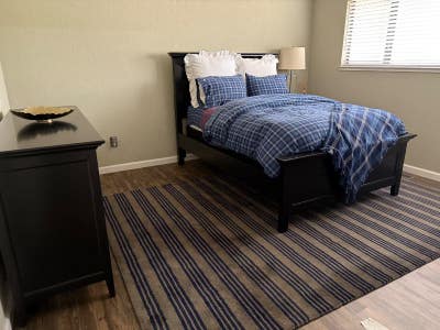 Room rental with easy access to hospitals and CSU Main Photo