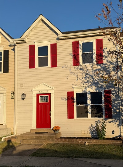 Fully Furnished 1BR Basement Apt_Private Entry Main Photo