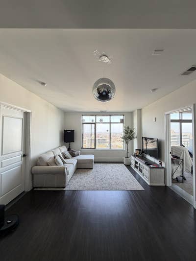 Private room + bath available in 2 BR $1309/month  Main Photo