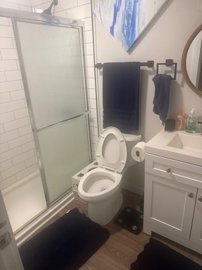 Central Tacoma Room for Rent  Main Photo