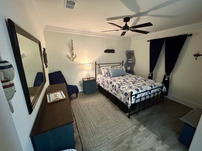 Furnished Room Near Beach Main Photo