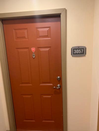 Upscale hardwood floor 1BR Condo in Atlantic Stati Main Photo
