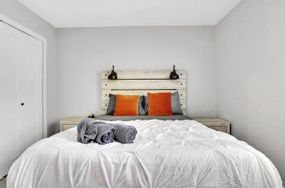 Private Room in Arvada  Main Photo