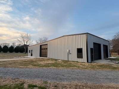 Barndominium with huge shop.  Single Family Home i Main Photo