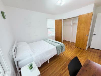 More than just a rooma complete university experi Main Photo