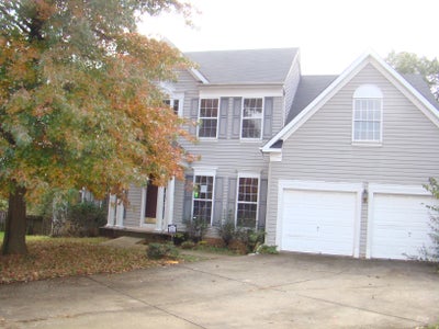 One bedroom in a single-family home in a safe neig Main Photo
