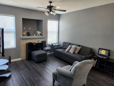 Room or rooms for rent Main Photo