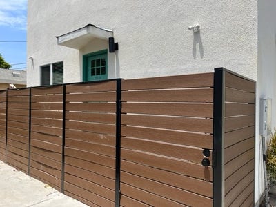 Quiet, private newly constructed back house! Main Photo